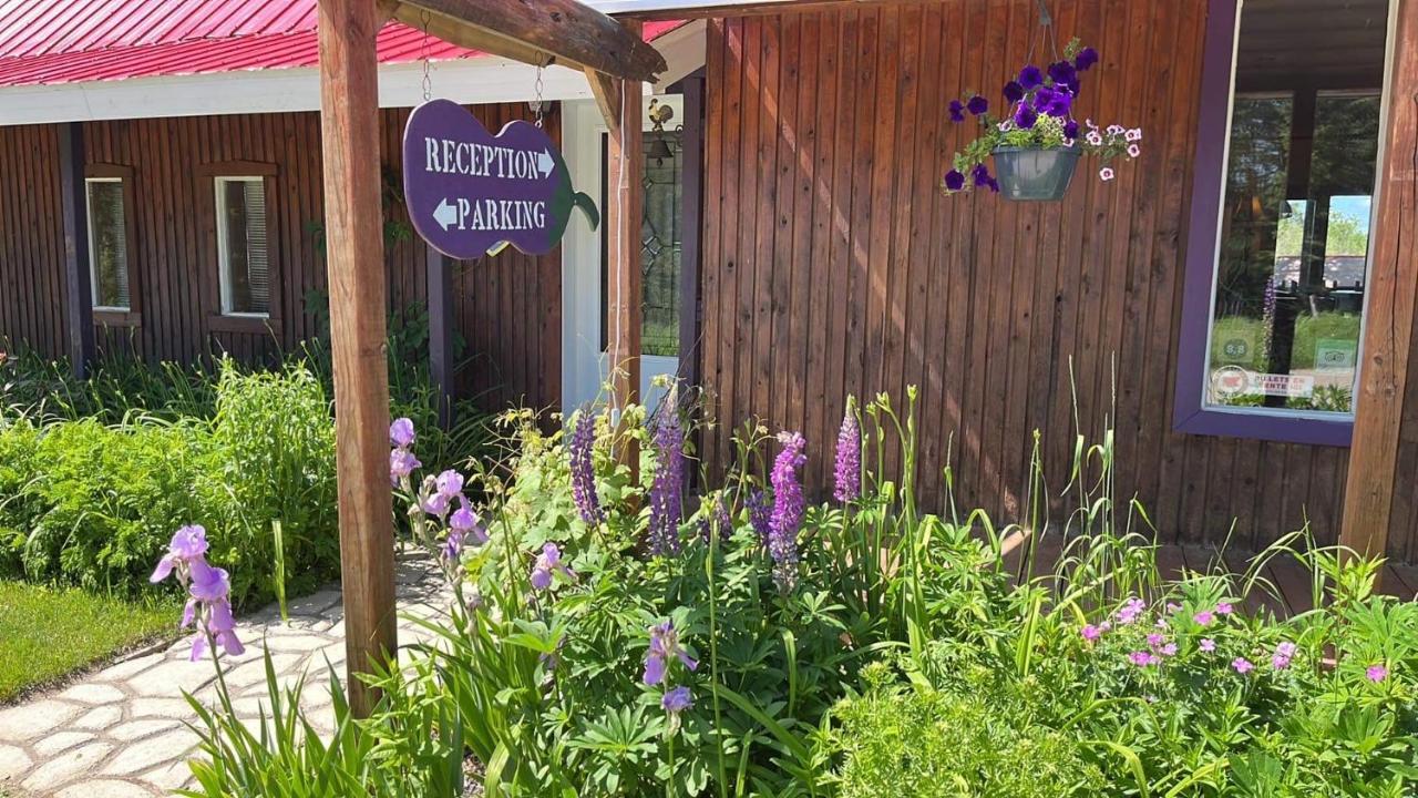 L'Aubergine Hotel Saint Hilarion Bagian luar foto