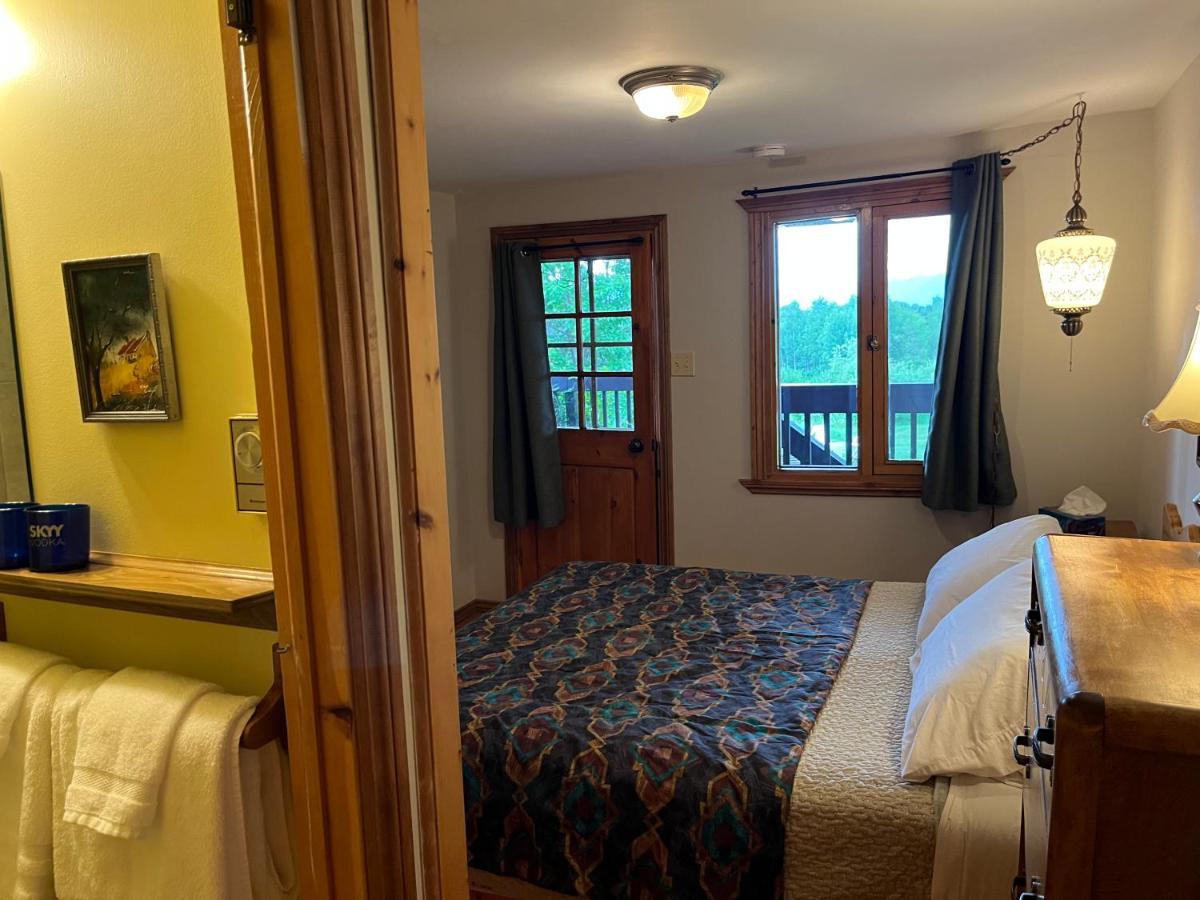 L'Aubergine Hotel Saint Hilarion Bagian luar foto
